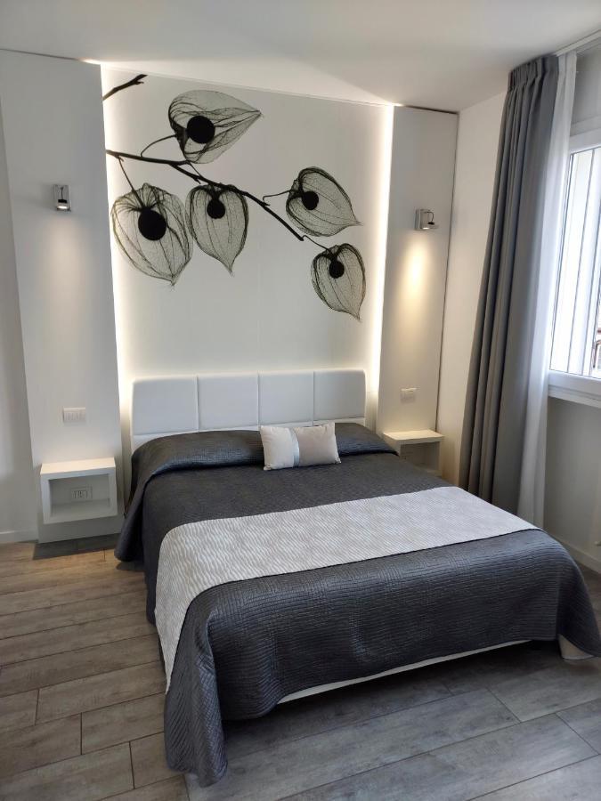 La Brise Hotel Marina di Pietrasanta Buitenkant foto