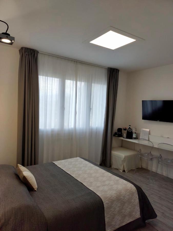 La Brise Hotel Marina di Pietrasanta Buitenkant foto