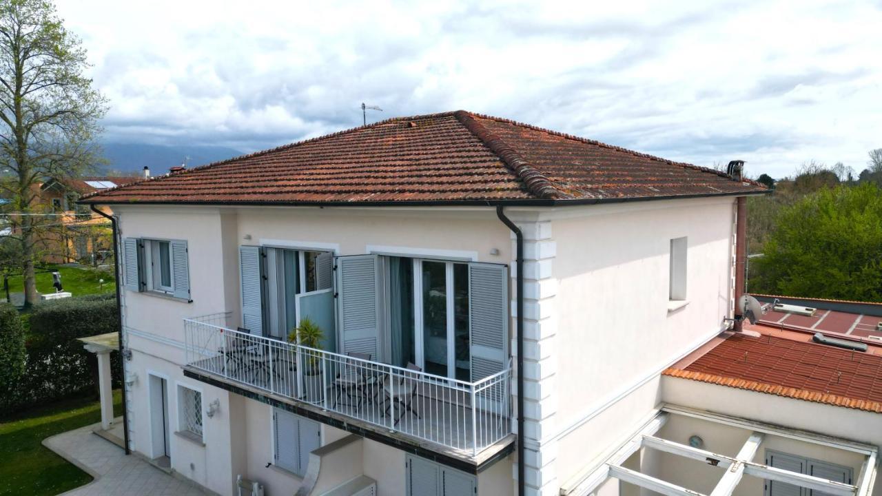 La Brise Hotel Marina di Pietrasanta Buitenkant foto